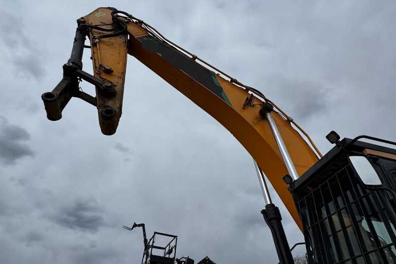 OmecoHub - Immagine HYUNDAI HX520L